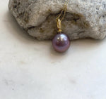 Elly’s 13.6mm Edison lavender rose pearl pendant with extreme mirror luster and S925 sterling silver setting.