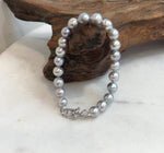 Classic Japanese Akoya pearl bracelet in elegant white tones