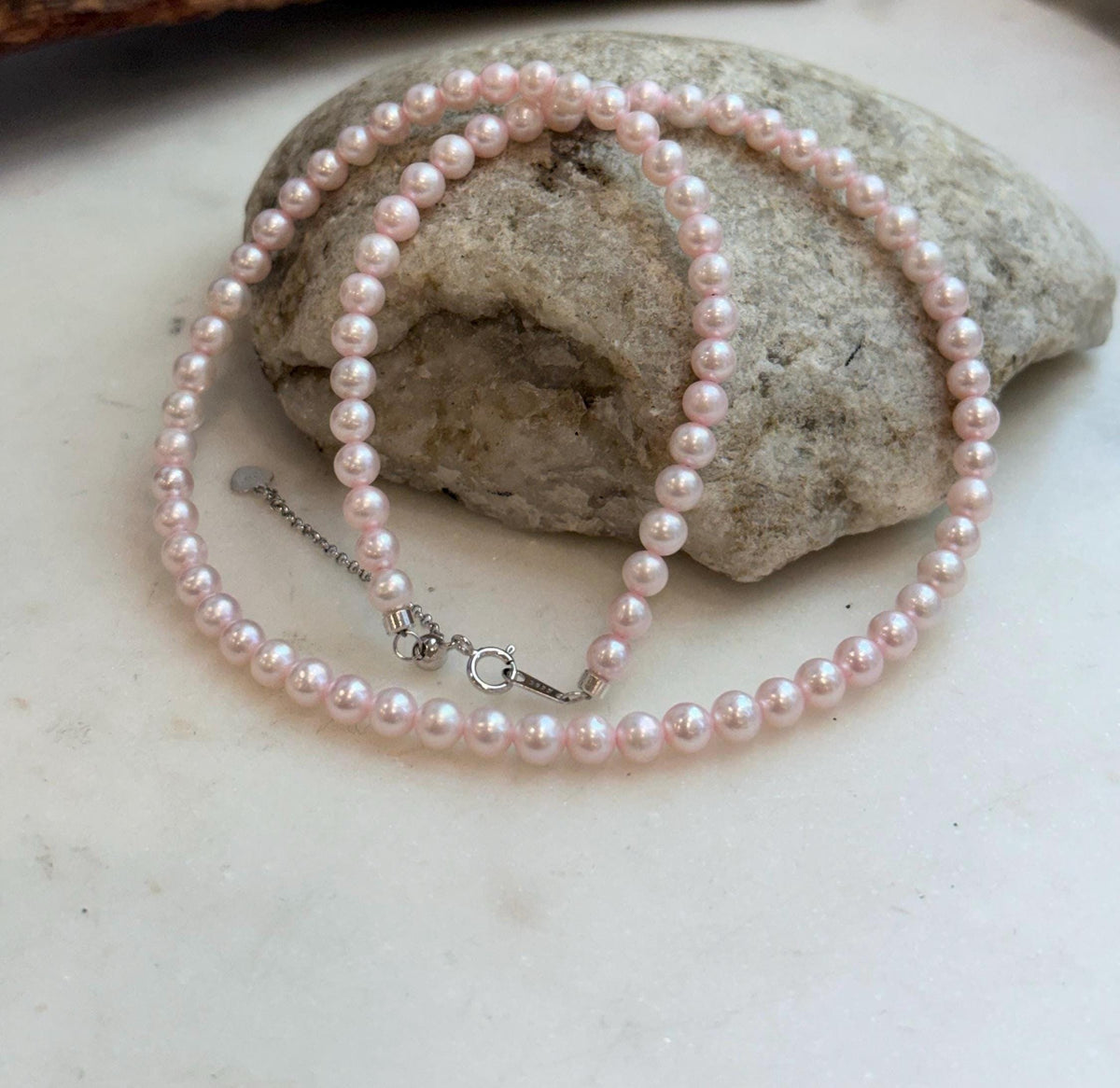 Elegant pale pink pearl strand necklace for women