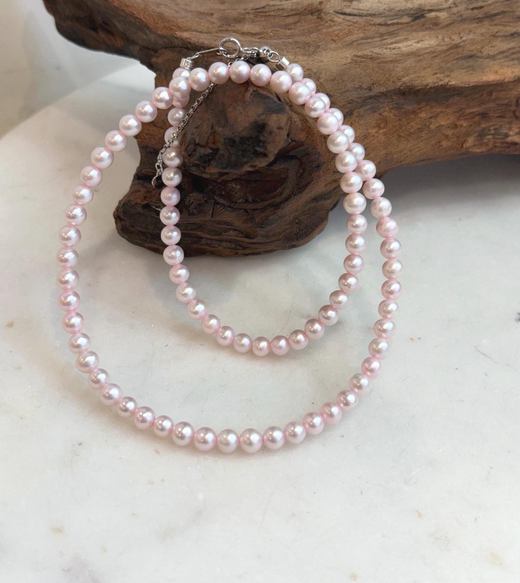 Pale pink small pearl necklace with 4.6–5mm genuine freshwater pearls