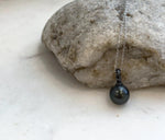 Elegant Tahitian saltwater pearl pendant necklace in S925 sterling silver