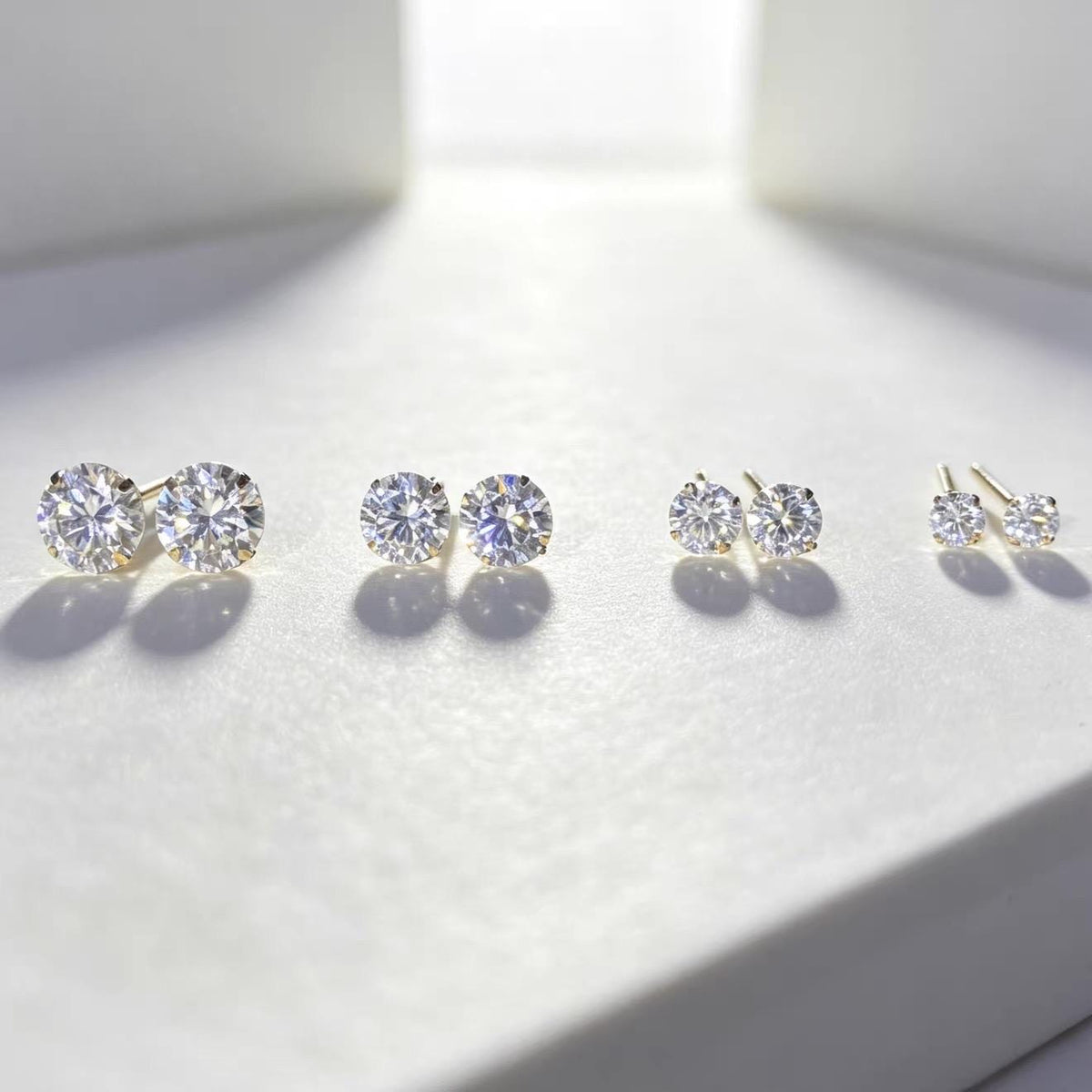 Elly’s 4-Prong Round Moissanite Stud Earrings | Solid 14K Gold | 3mm 4mm 5mm 6mm | Brilliant Clear Moissanite | Fine Jewelry