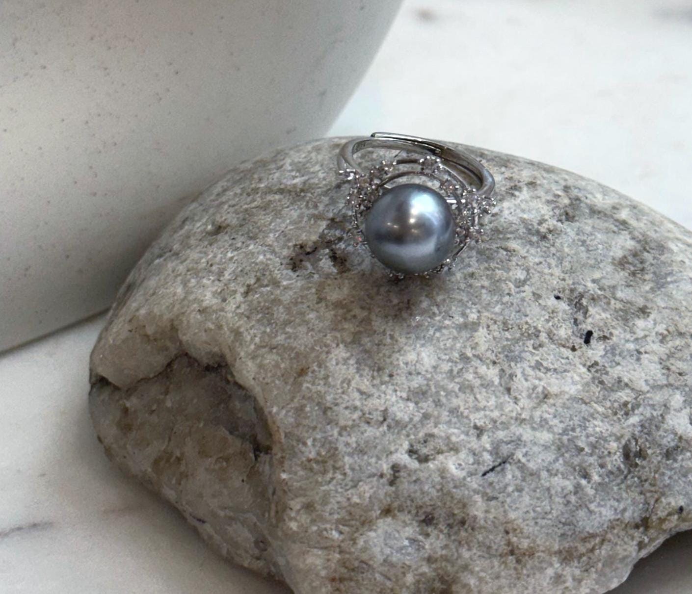 Genuine Tahitian platinum pearl adjustable ring in S925 sterling silver