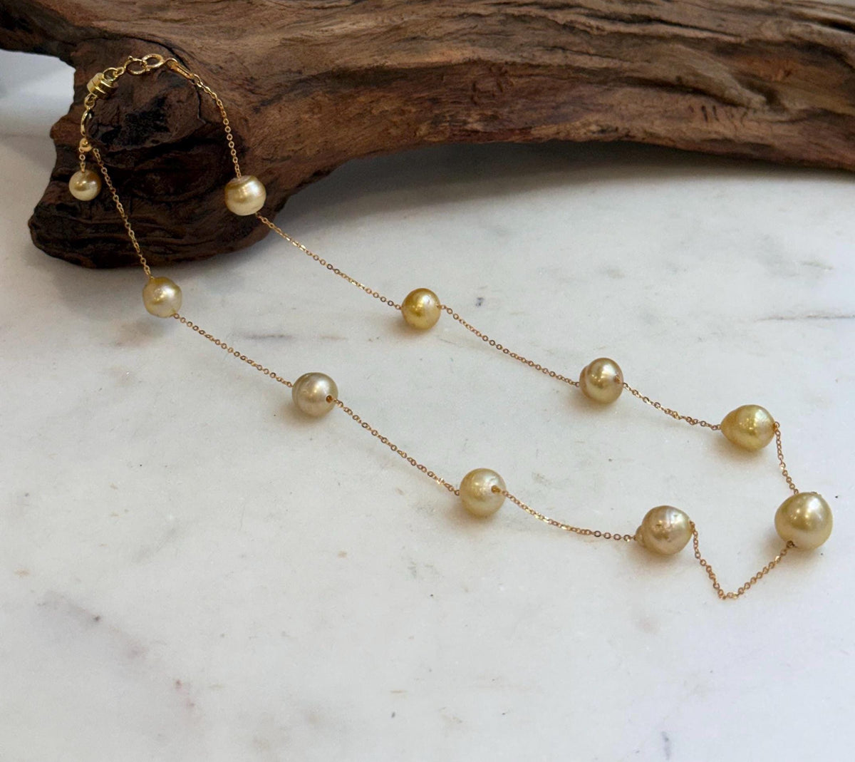 Extreme mirror luster golden pearls