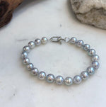 Elegant 7.4–8mm Akoya pearl bracelet gift for her
