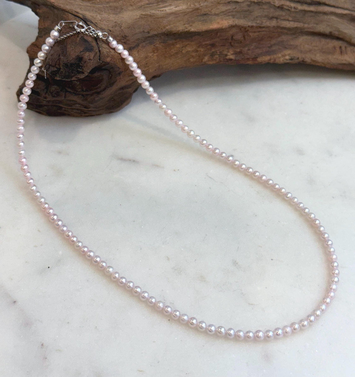 Genuine freshwater pale pink pearl necklace for women