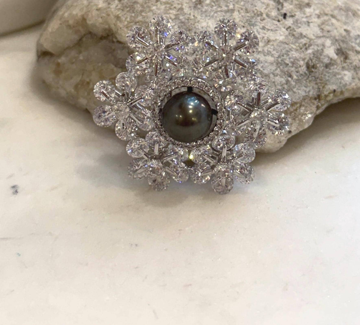 Genuine saltwater Tahitian pearl snowflake bracelet brooch 2-in-1 jewelry