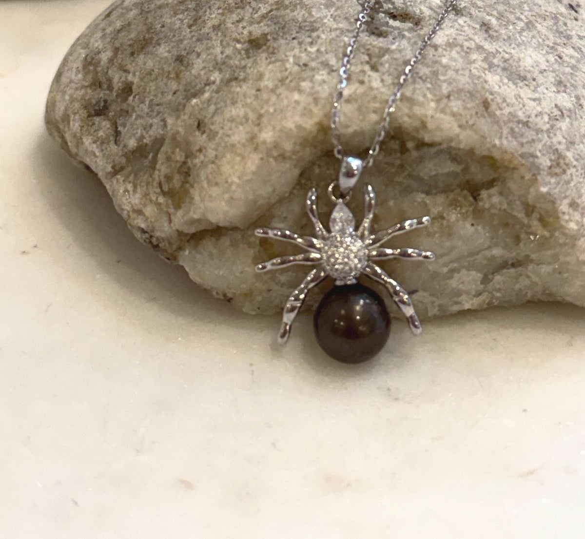 9.5mm Tahitian platinum pearl spider pendant with genuine saltwater ocean pearl and extreme luster