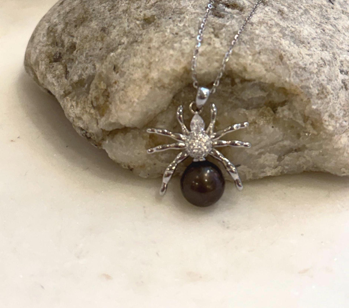 9.5mm genuine Tahitian pearl spider necklace pendant with extreme mirror-like luster