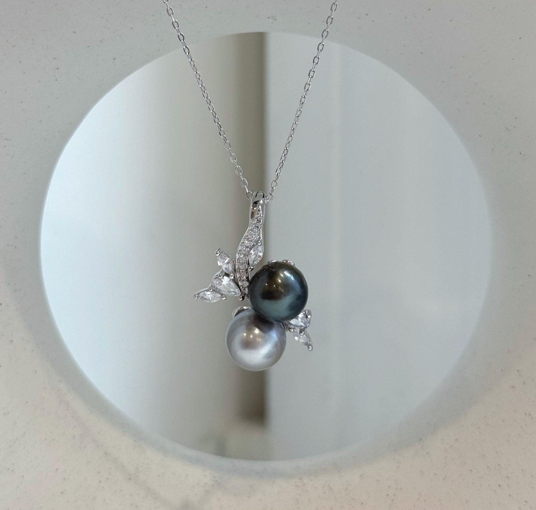 Elegant double Tahitian ocean pearl necklace pendant crafted with 9.2–9.5mm genuine pearls and S925 sterling silver.