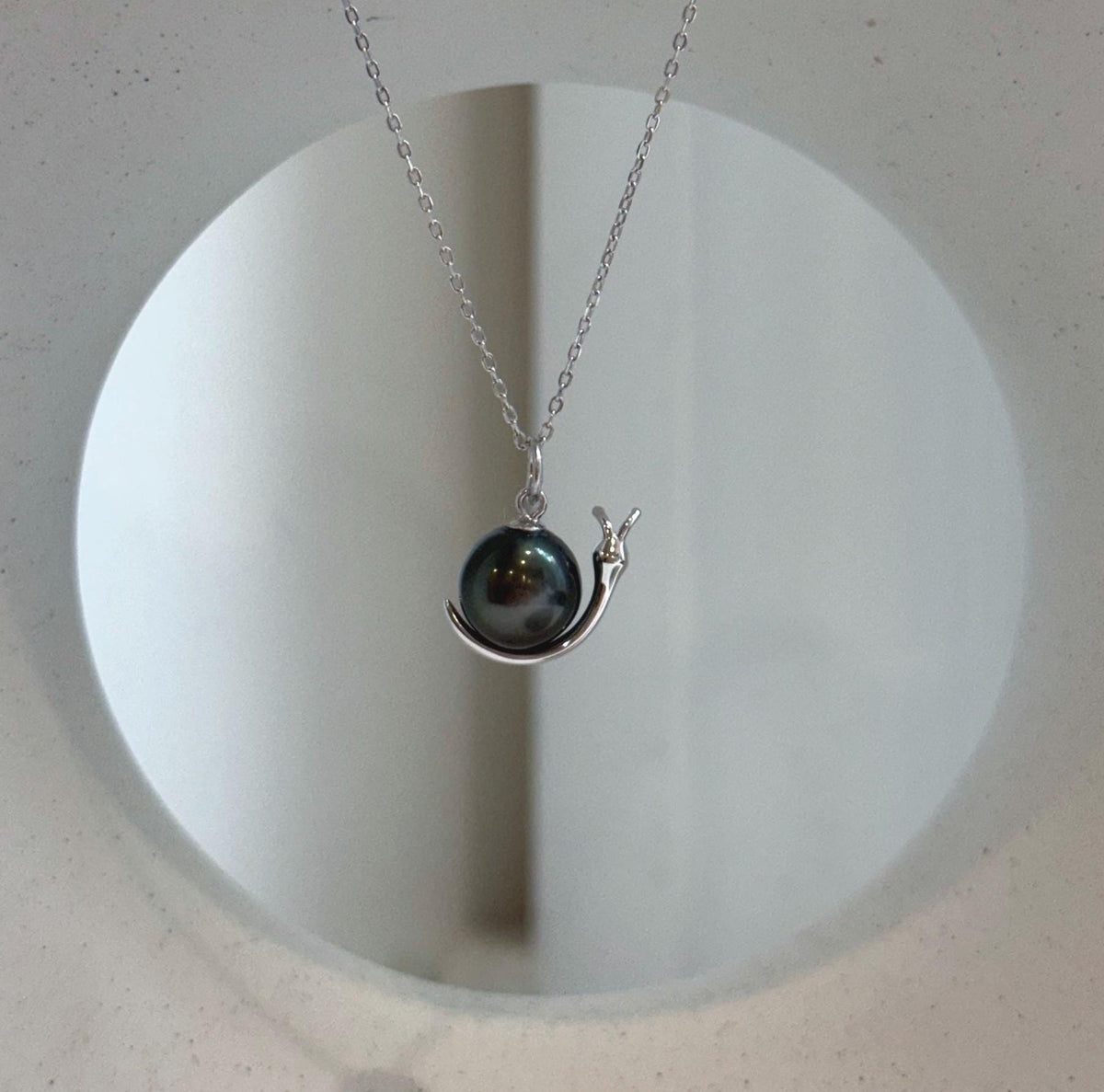 Elly’s 9.4mm Tahitian Ocean Pearl Snail Pendant | Genuine Saltwater Pearl Necklace | Mirror Luster | S925 Sterling Silver Gift