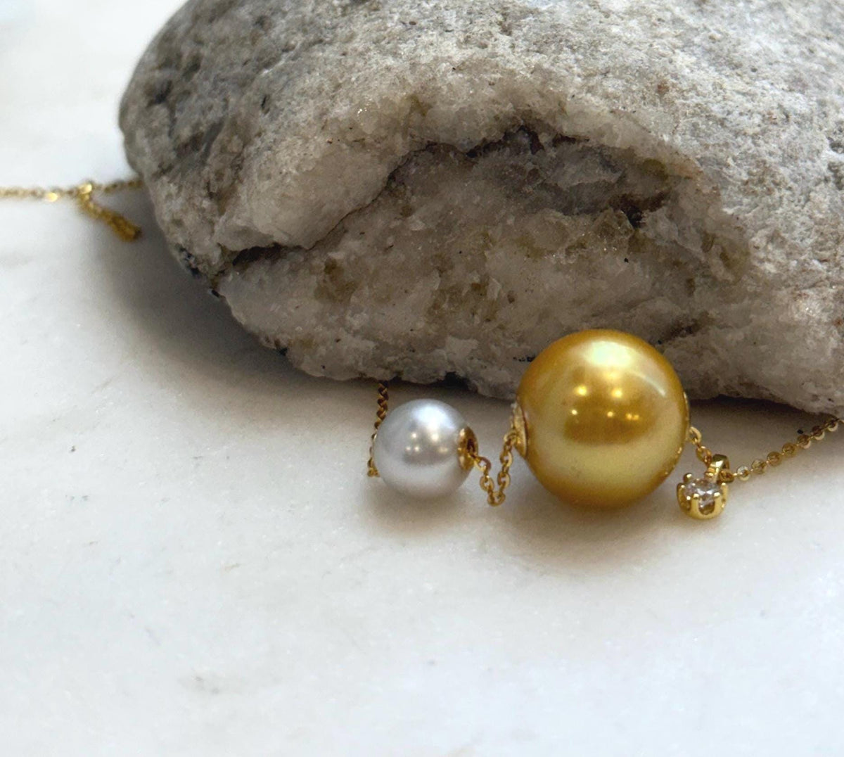 Elegant 18K gold double pearl pendant necklace for women