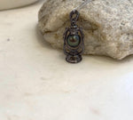 Genuine Tahitian saltwater ocean pearl pendant in peacock hunter color