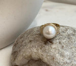 Elegant South Sea white pearl statement ring in S925 sterling silver