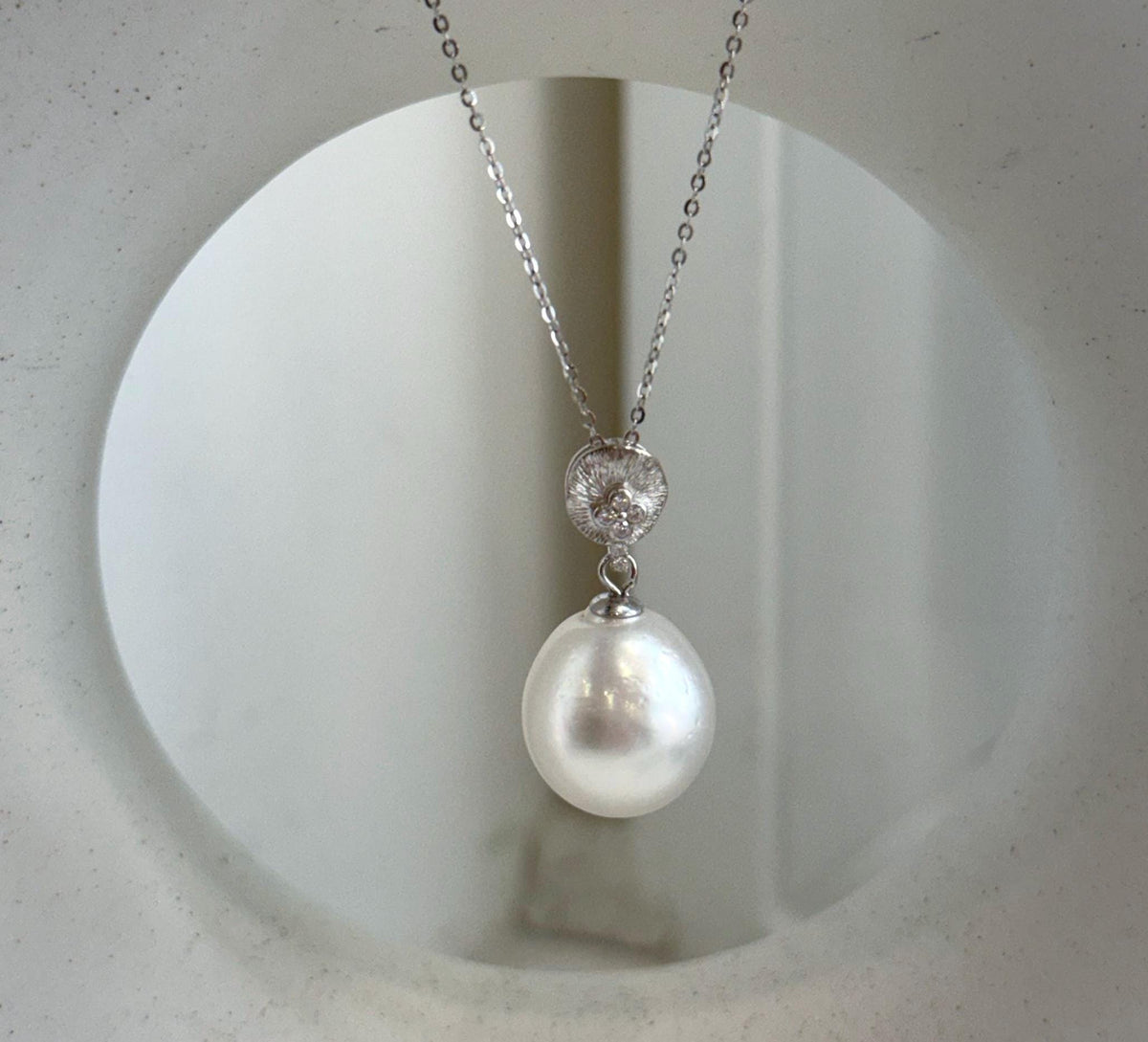Australian white South Sea pearl pendant necklace in sterling silver