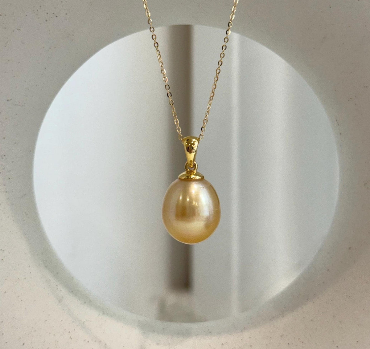 Huge South Sea deep tea gold pearl pendant with extreme mirror luster