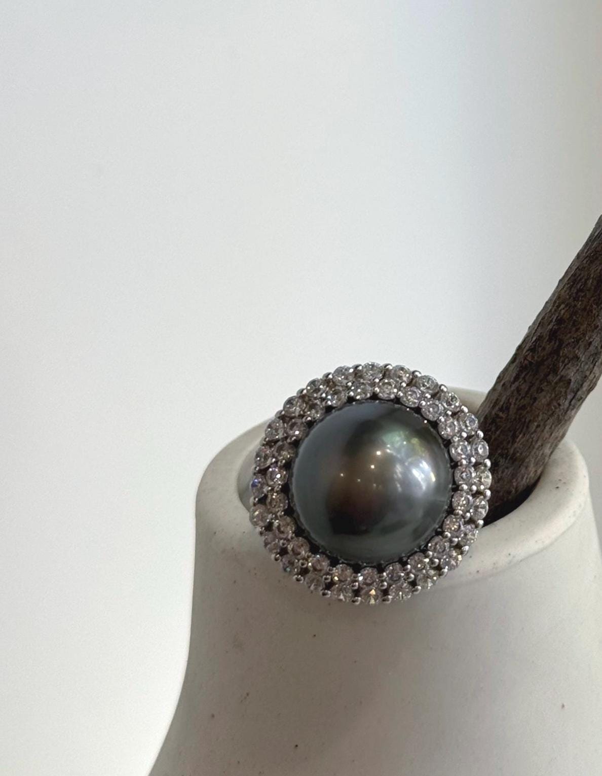 Platinum Tahitian pearl sunflower ring in S925 sterling silver.