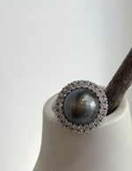 Platinum Tahitian pearl sunflower ring in S925 sterling silver.