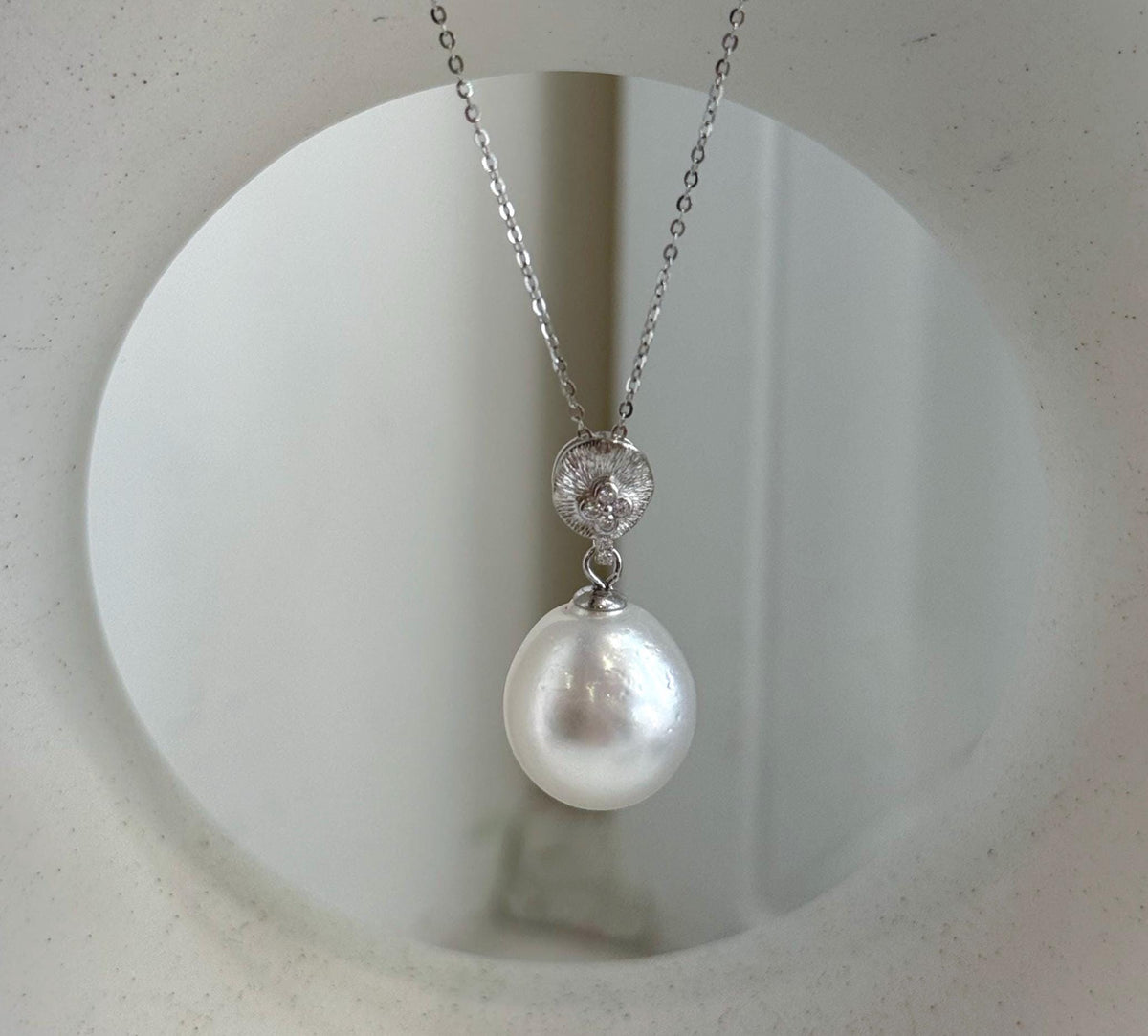 Genuine saltwater pearl pendant on an S925 silver necklace