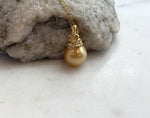 S925 sterling silver pendant featuring a lustrous saltwater pearl.