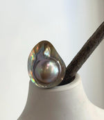 S925 sterling silver ring featuring a rainbow mabe pearl.