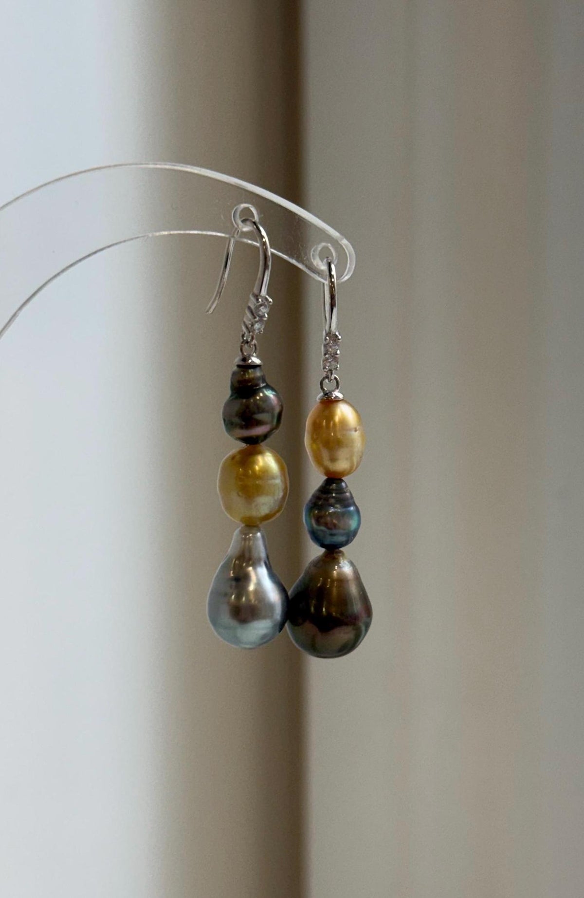 S925 silver drop earrings with golden and dark iridescent ocean pearls.