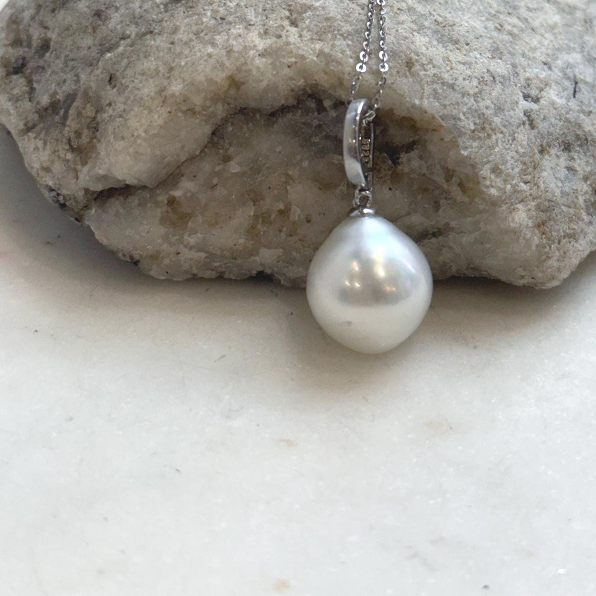 Statement pearl necklace crafted with S925 sterling silver.