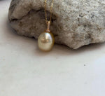 Golden South Sea pearl paired with an S925 sterling silver pendant setting.