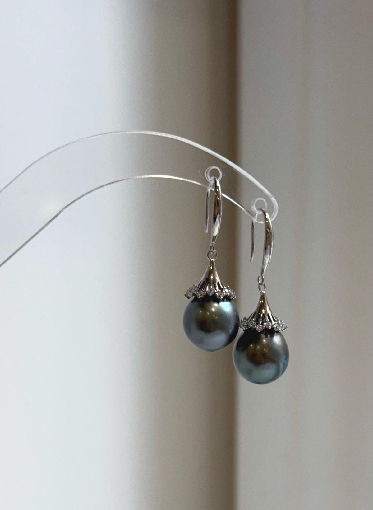 Gray pearl earrings with S925 sterling silver hooks