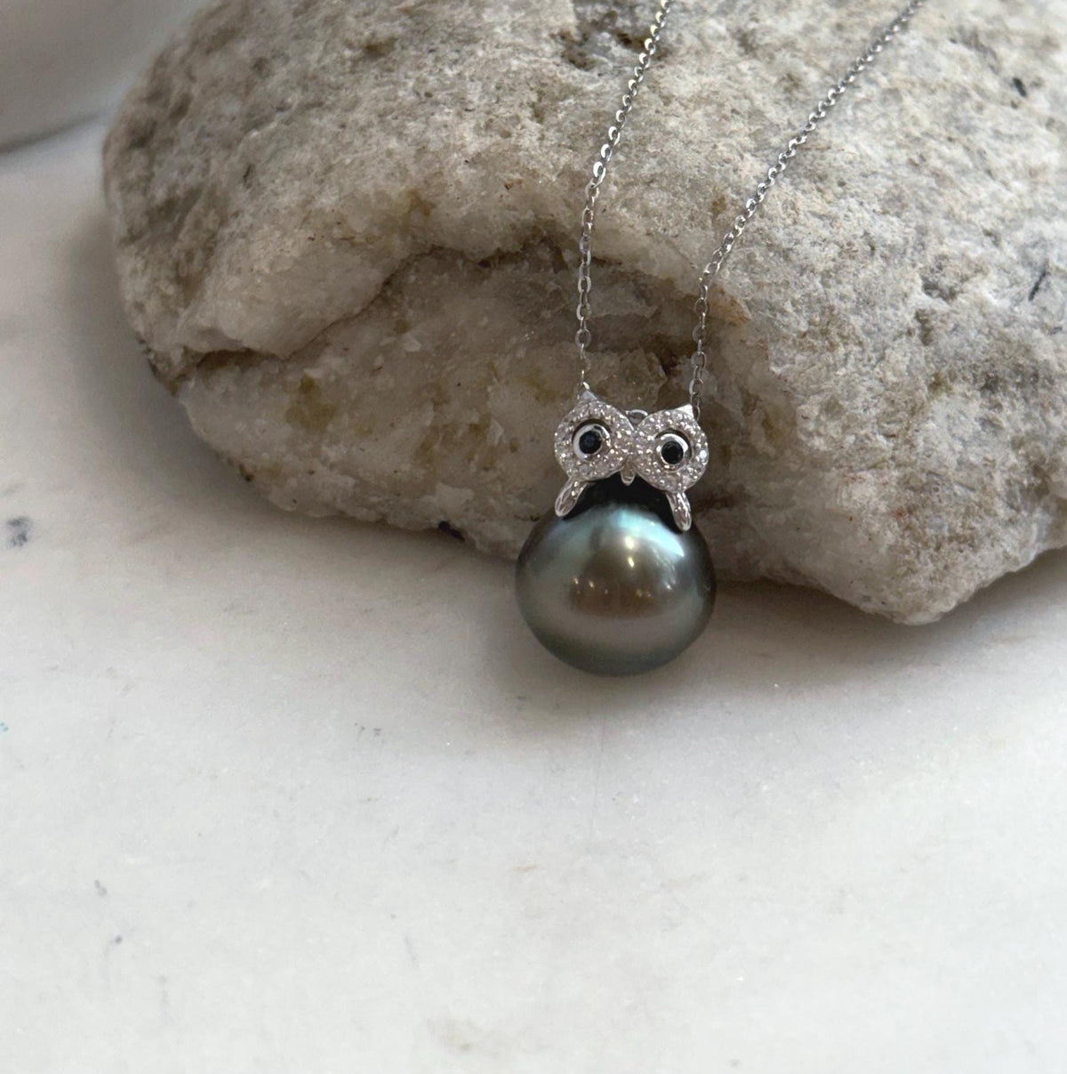 S925 silver owl necklace with a hunter green pearl