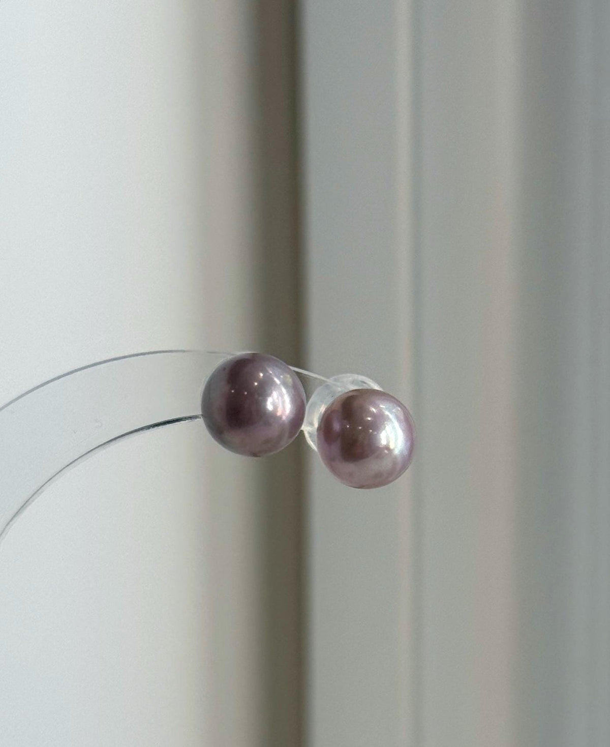 Matching rose lavender pearl jewelry set with mirror luster.