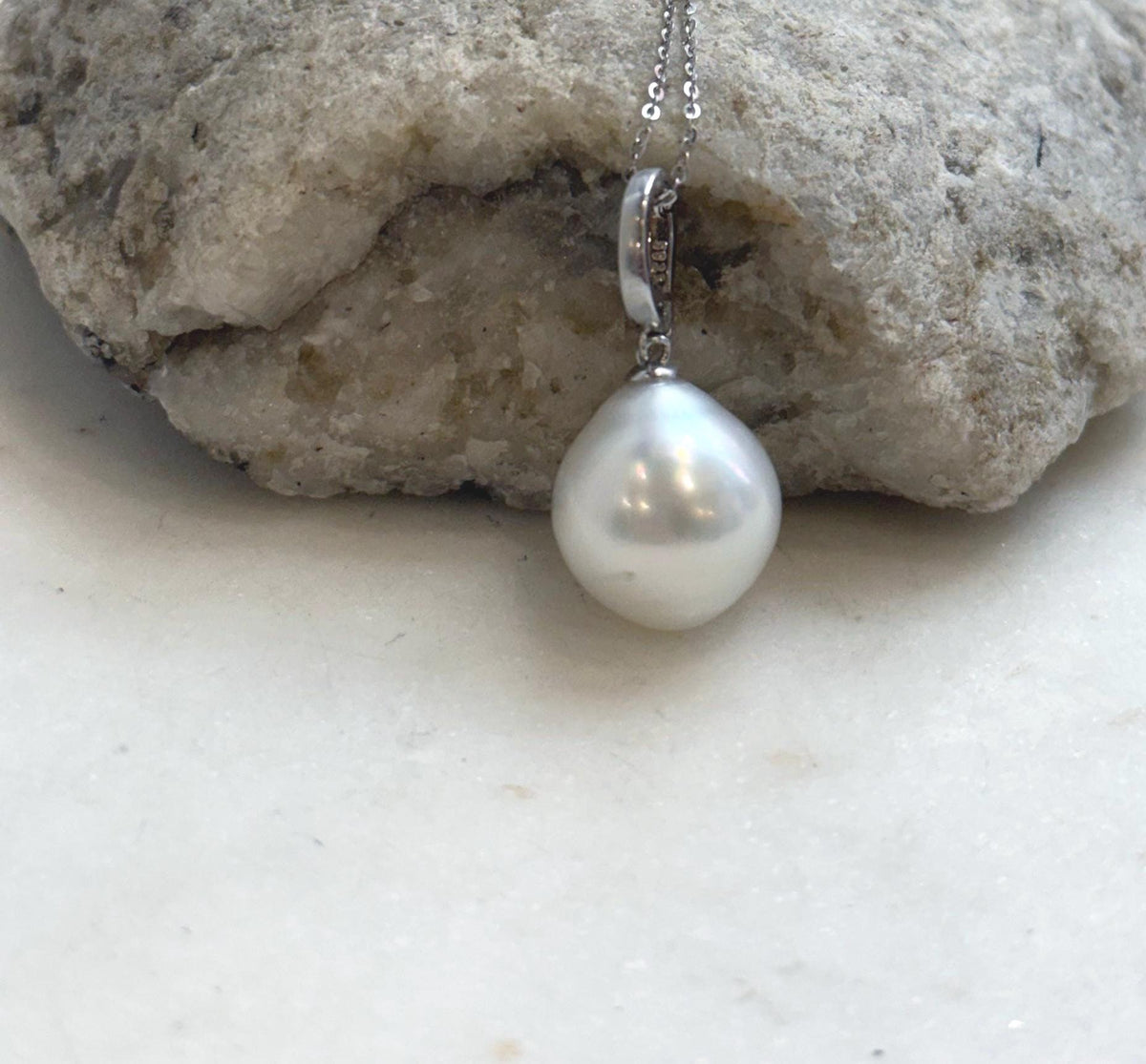 Large, lustrous ocean pearl necklace with a striking finish.