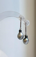 S925 sterling silver earrings with dangling Tahitian pearls