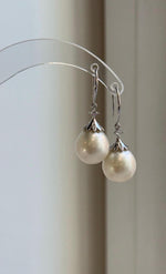 Australian South Sea pearl earrings measuring 3.7cm in total length.