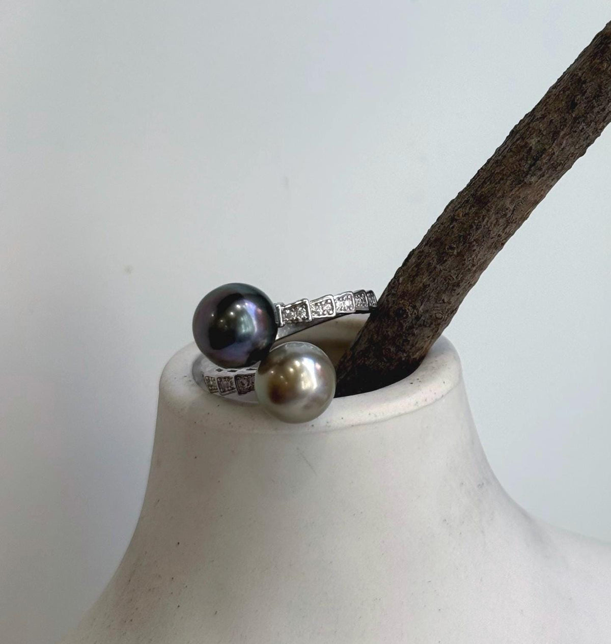 Double Tahitian pearl ring with 8.7–9.2mm taupe green saltwater pearls in adjustable S925 sterling silver.