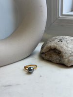 Gold-plated S925 silver ring featuring a peacock green saltwater pearl