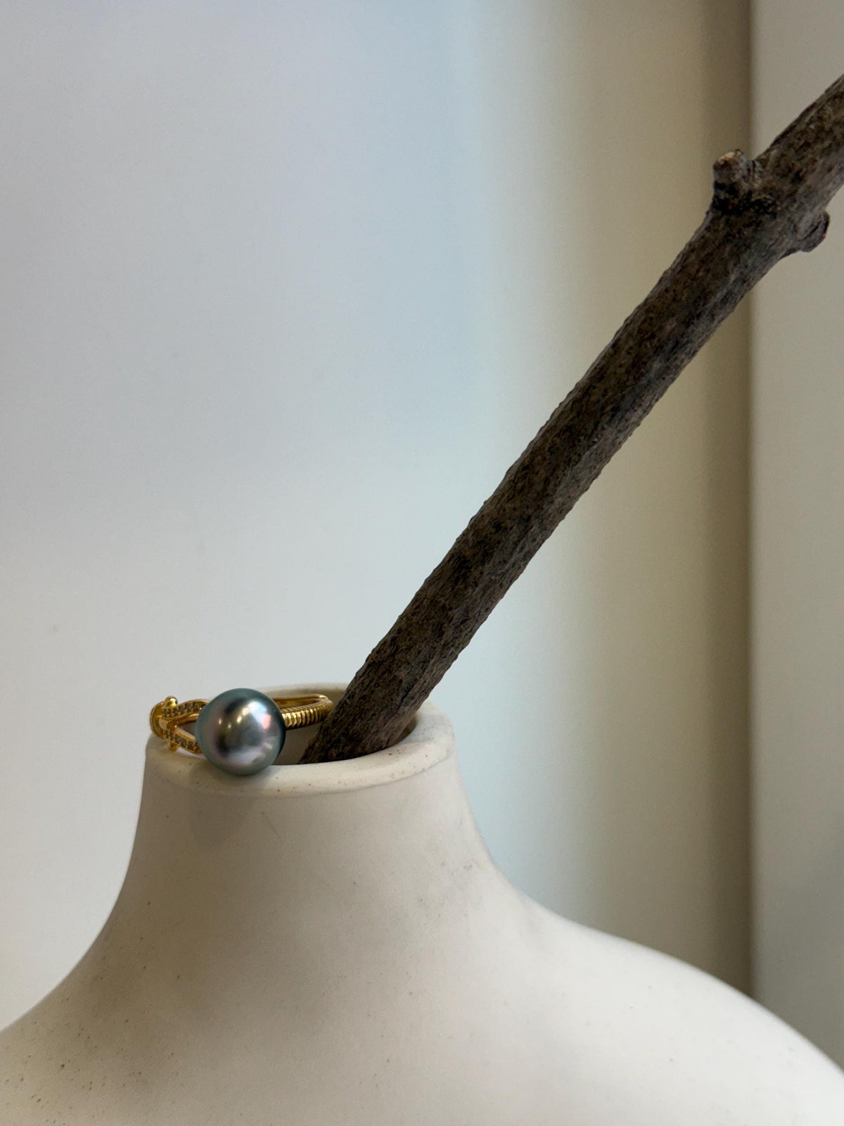 Peacock green Tahitian pearl ring with a gold-plated sterling silver band