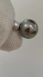 Au750 Super Value Tahitian Ocean Saltwater Extreme Luster Brown Green Pearl 18K Gold Pensant silver chain bridal show Gift for her. 9.5mm