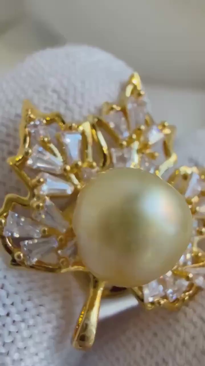 Elly’s South sea golden pearl Maple Leaf brooch: Extreme luster mirrored, 9mm, ultra gold pearl. Pearl jewelry idea