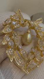South sea golden pearl Floral Ring brooch pendant 2in1: Extreme strong luster mirrored, 8.5mm, 4.5x4.7cm, s925 silver chain not included.