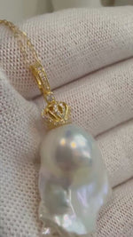 Insale White Iridescent baroque pearl Pendant Necklace Set: Extreme luster, 22.1x25.2mm, S925 silver Crown pendant chain necklace set.