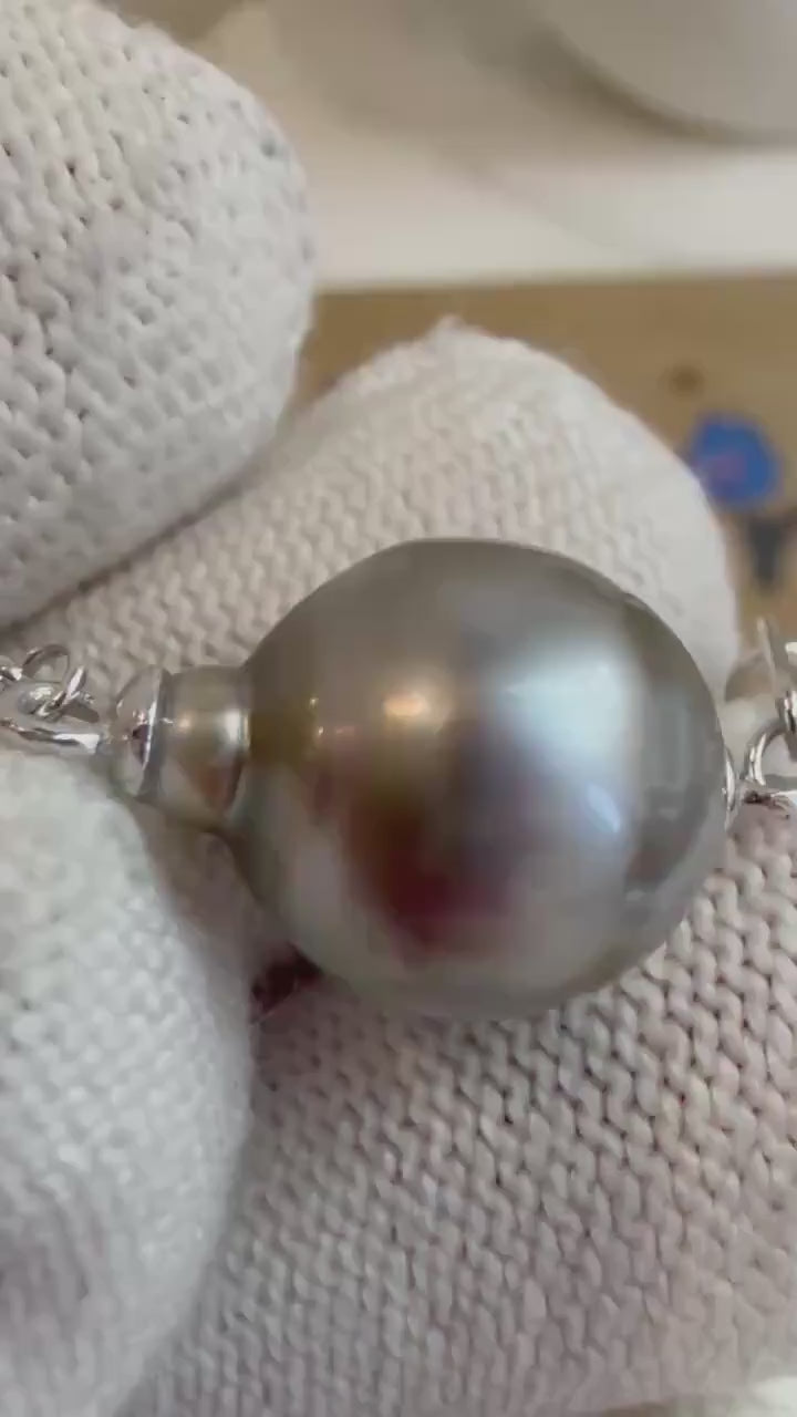 Elly’s 11.7mm Tahitian Ocean Saltwater Elegant Platinum Pearl bracelet adjustable daily silver bracelet. To 7.3”