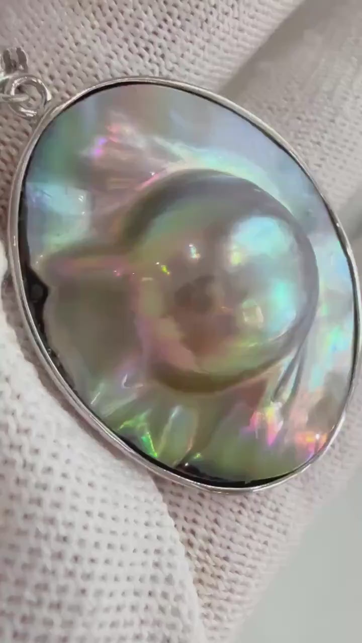 Strong luster Metallic rainbow iridescent round Huge Australian Ocean Mabe s925 silver pendant with silver chain unique gift for her.30x36mm