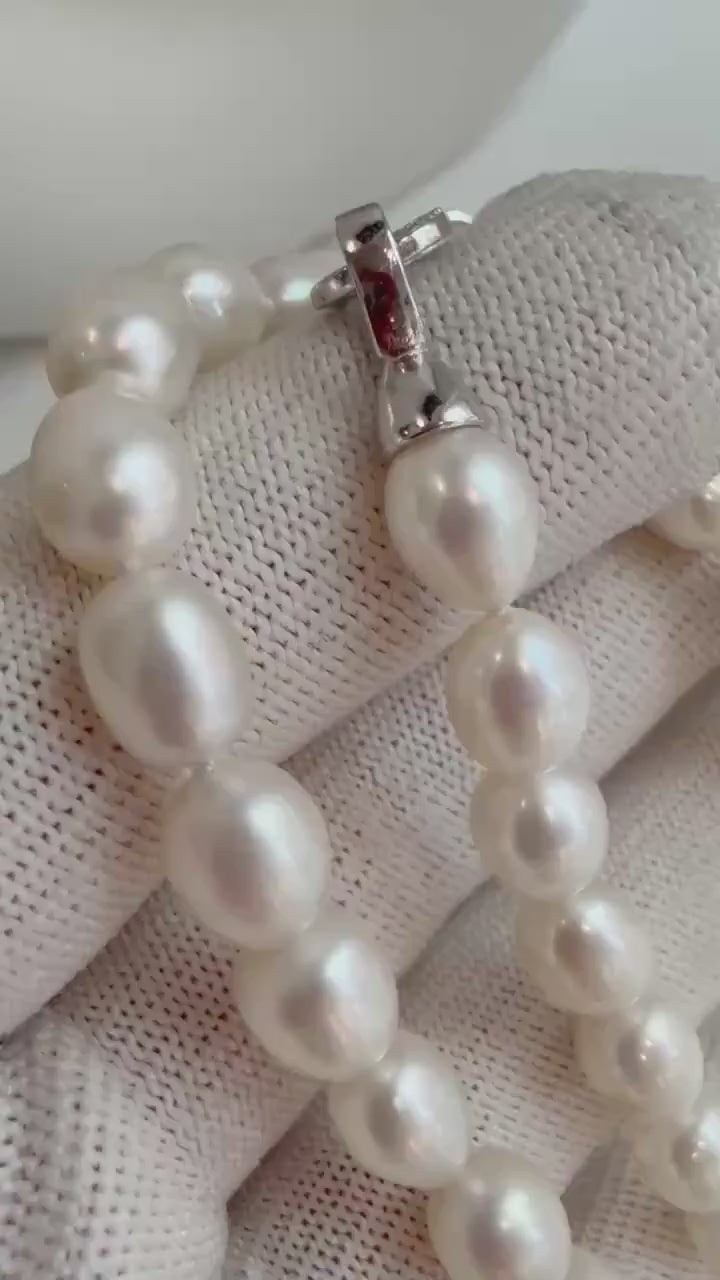 46pcs Strong luster Freshwater white rice Pearls s925 necklace choker Perfect unique gift for wife daughter teacher. 6.9-7.2mm 17.8”knotted