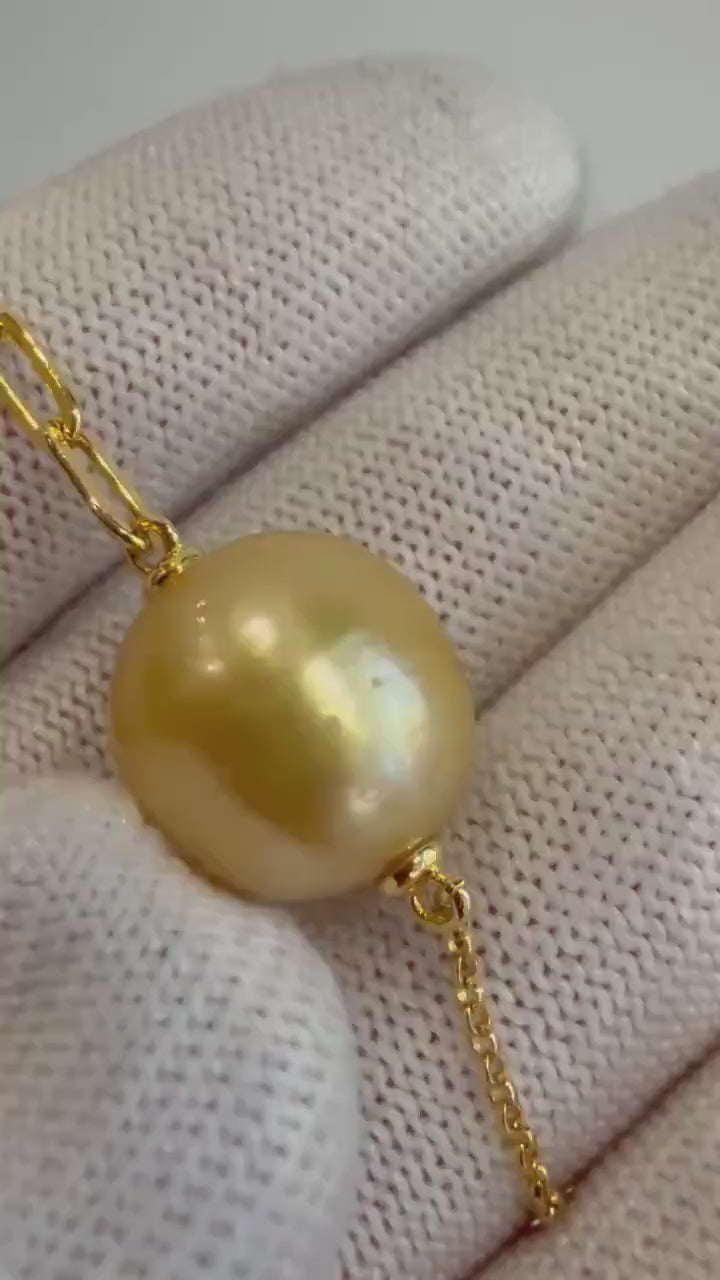 Elly’s 12.8mm South Sea Golden Pearl Bracelet: Strong luster, ultra gold, to 7.4”. No tariffs.