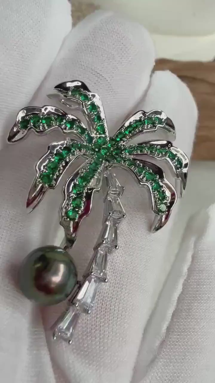 Elly’s Tahitian Ocean Pearl Tree Brooch Pendant 2in1: Extreme Luster mirrored, 9.1mm, peacock green pearl, S925 silver chain not included.