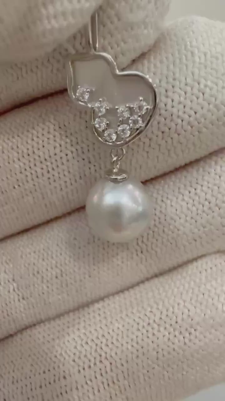 Elly’s 8.3mm Akoya blue silver Pearl Shell Gourd pendant adjustable silver chain minimalist Necklace unique gift for her.