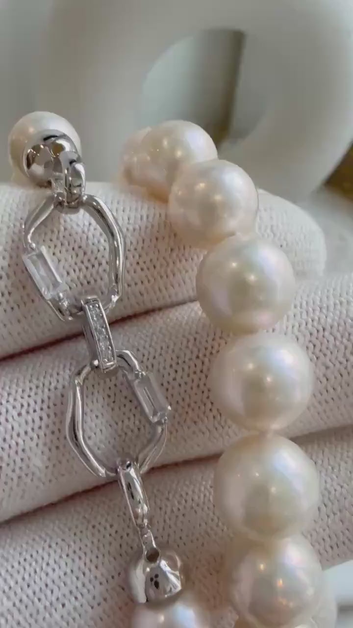 Elly’s 41pcs Top quality light rose round Edison Pearls Necklace Strand: Extreme luster mirrored, 8.5-11.1mm, 18.8”, S925 silver necklace.