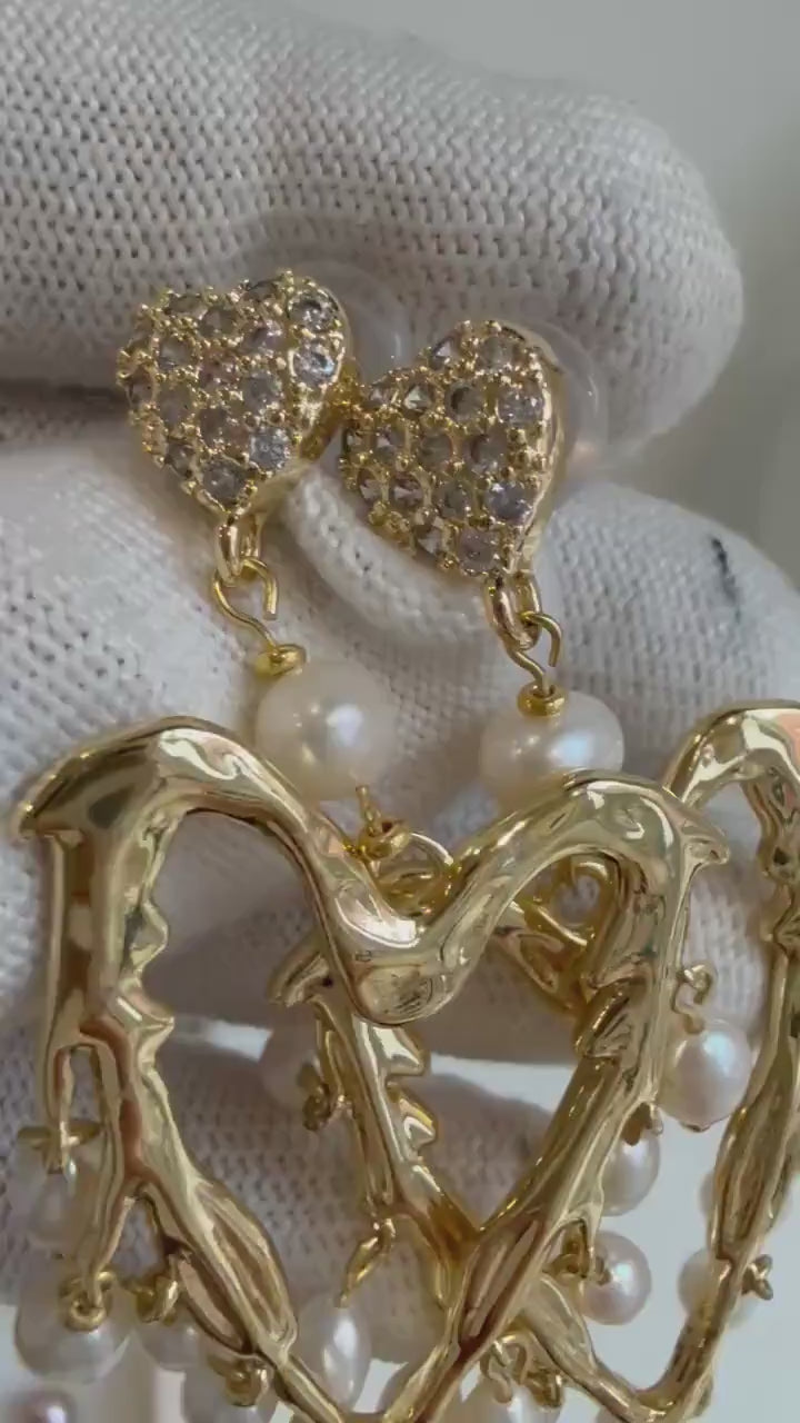 Elly’s 20pcs White Pearls Earrings Chandeliers: Extreme luster pearls, 4.2-5.6mm, Boho earrings. Pearl Jewelry Idea