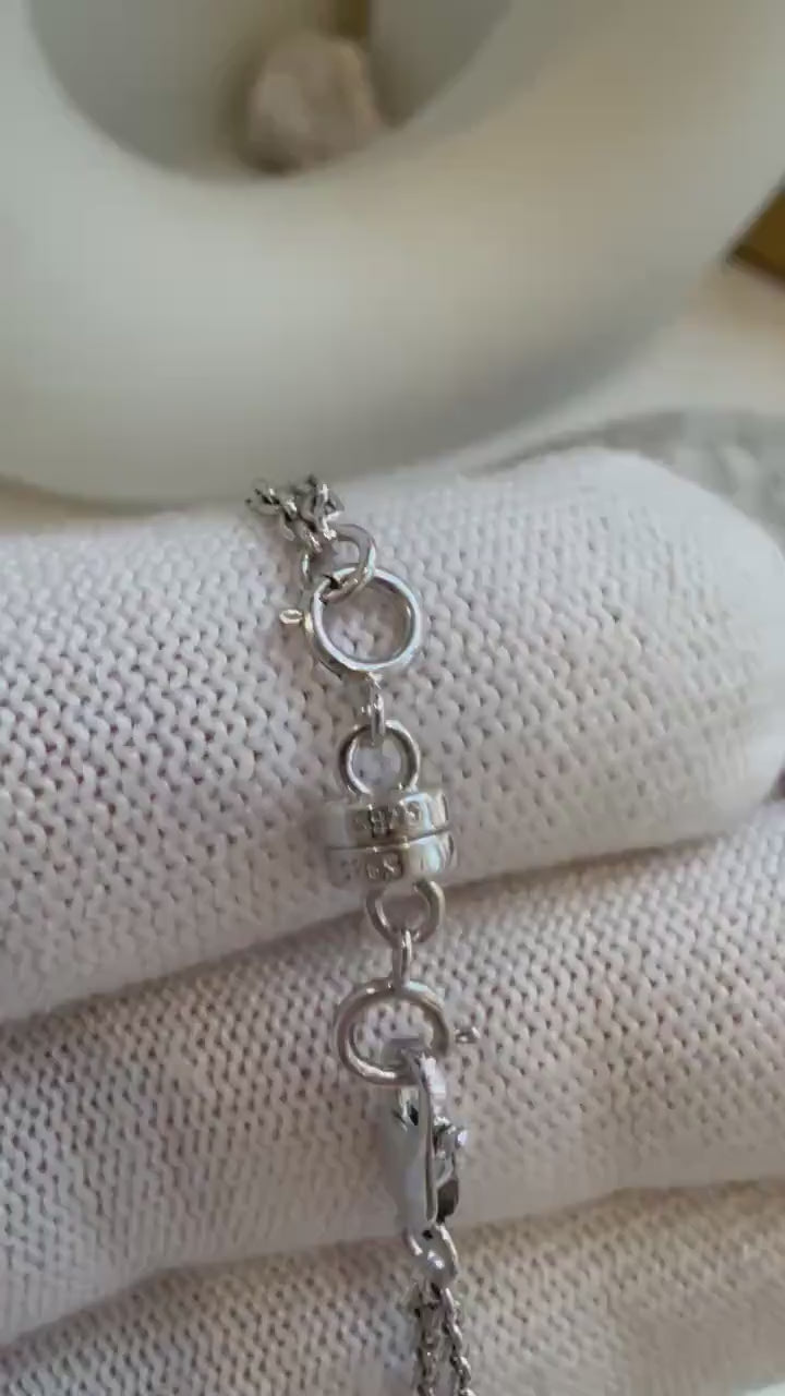 Elly’s Genius Gemstone Garnet Olivine Braclet, 1cm wide, 7.5”, S925 silver bracelet set, with extra S925 silver magnetic clips.
